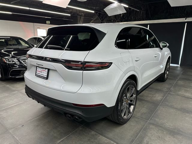 2021 Porsche Cayenne Base