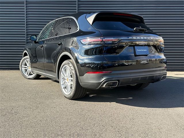 2021 Porsche Cayenne Base