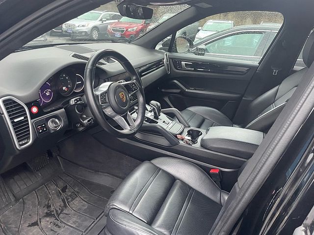 2021 Porsche Cayenne Base