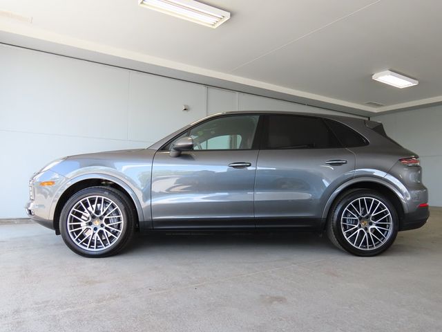 2021 Porsche Cayenne Base