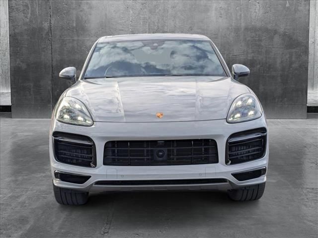 2021 Porsche Cayenne Base