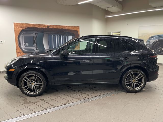 2021 Porsche Cayenne Base