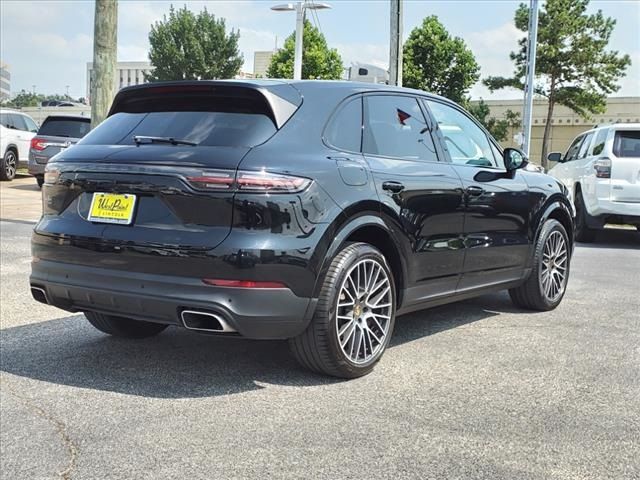 2021 Porsche Cayenne Base