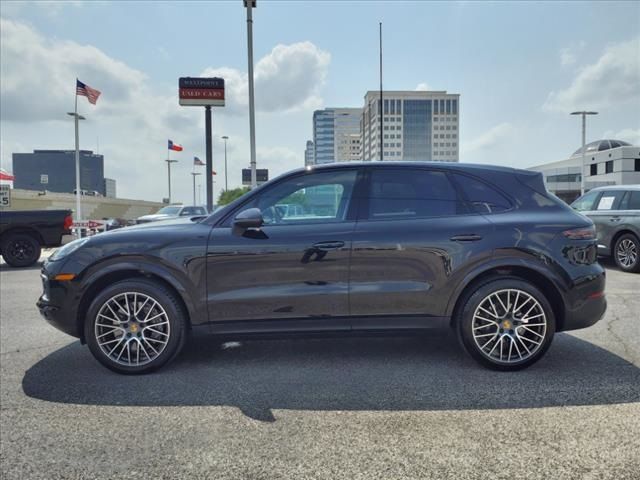 2021 Porsche Cayenne Base