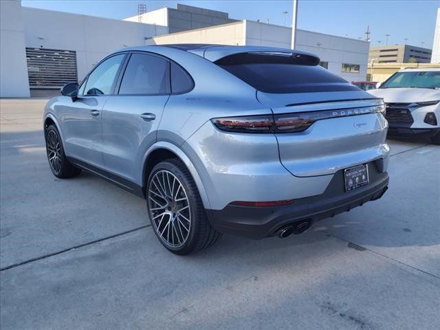 2021 Porsche Cayenne Base