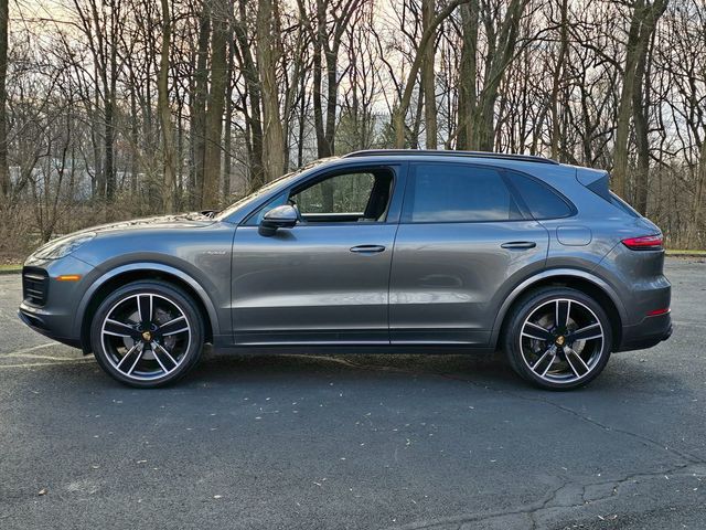 2021 Porsche Cayenne E-Hybrid Base