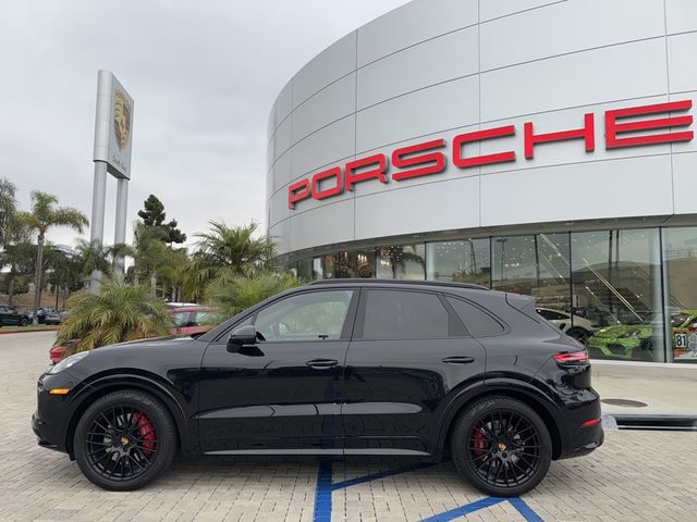 2021 Porsche Cayenne GTS