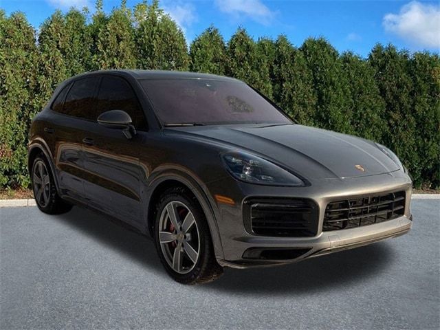 2021 Porsche Cayenne GTS