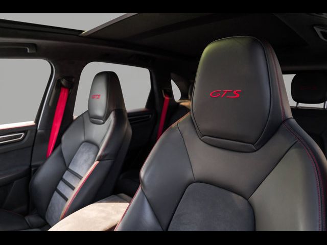 2021 Porsche Cayenne GTS