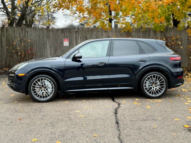 2021 Porsche Cayenne GTS