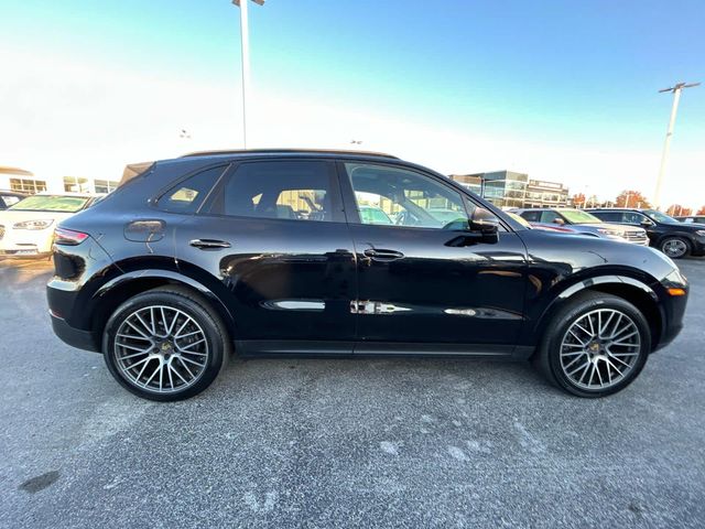 2021 Porsche Cayenne Base