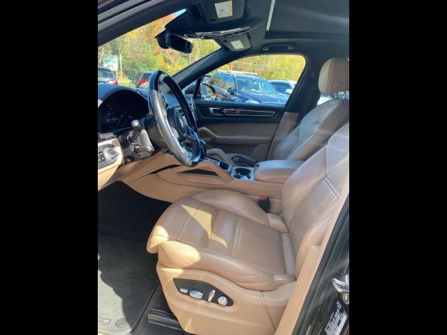 2021 Porsche Cayenne Base