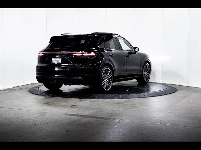 2021 Porsche Cayenne Turbo