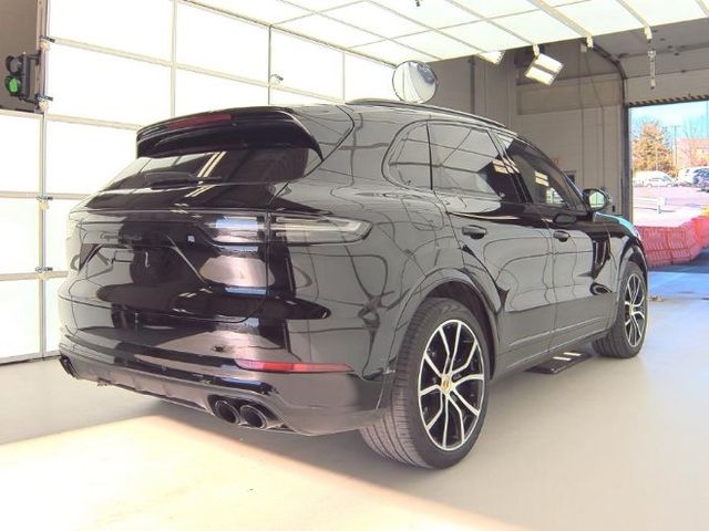 2021 Porsche Cayenne Turbo