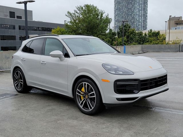 2021 Porsche Cayenne Turbo