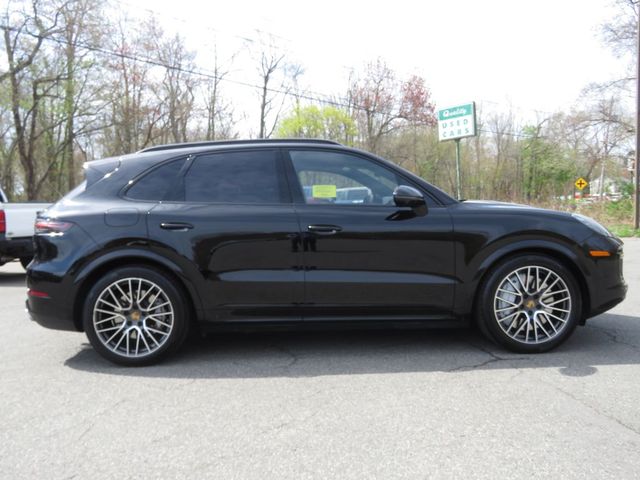 2021 Porsche Cayenne Turbo
