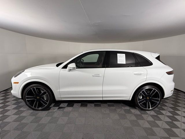 2021 Porsche Cayenne Turbo