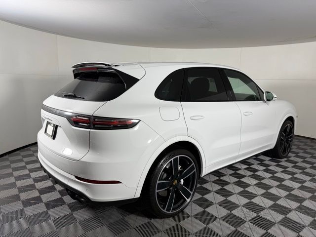 2021 Porsche Cayenne Turbo