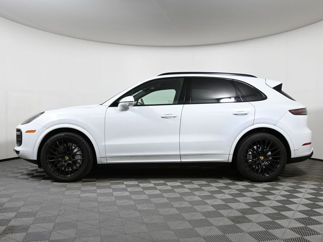 2021 Porsche Cayenne Turbo