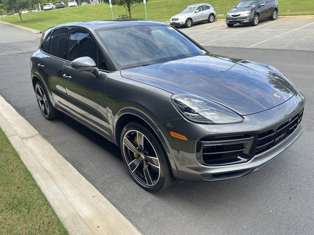 2021 Porsche Cayenne E-Hybrid Turbo S