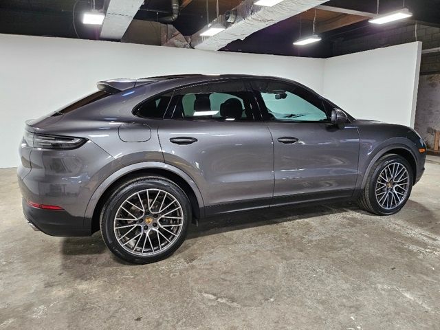 2021 Porsche Cayenne Base