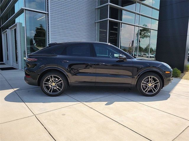 2021 Porsche Cayenne Base