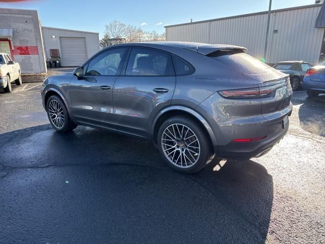 2021 Porsche Cayenne Base