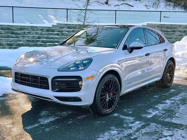 2021 Porsche Cayenne GTS