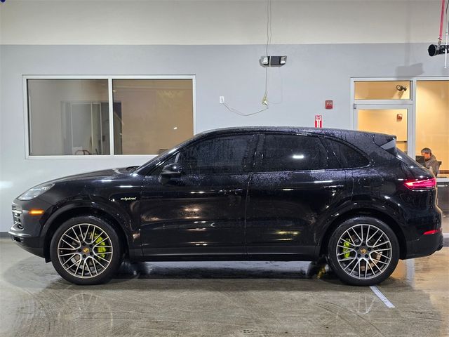 2021 Porsche Cayenne E-Hybrid Base