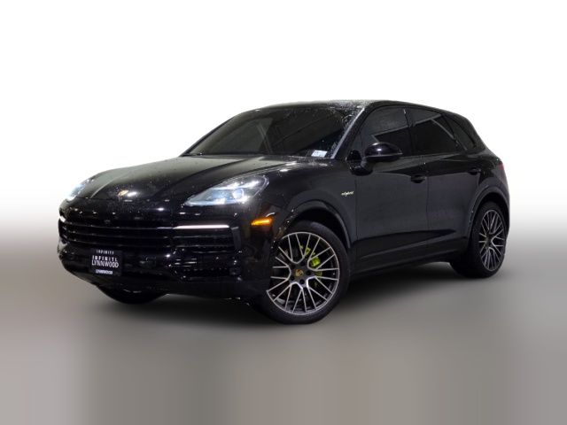 2021 Porsche Cayenne E-Hybrid Base