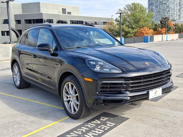 2021 Porsche Cayenne E-Hybrid Base