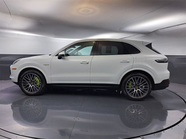 2021 Porsche Cayenne E-Hybrid Base