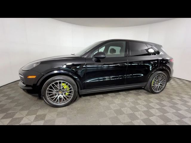 2021 Porsche Cayenne E-Hybrid Base