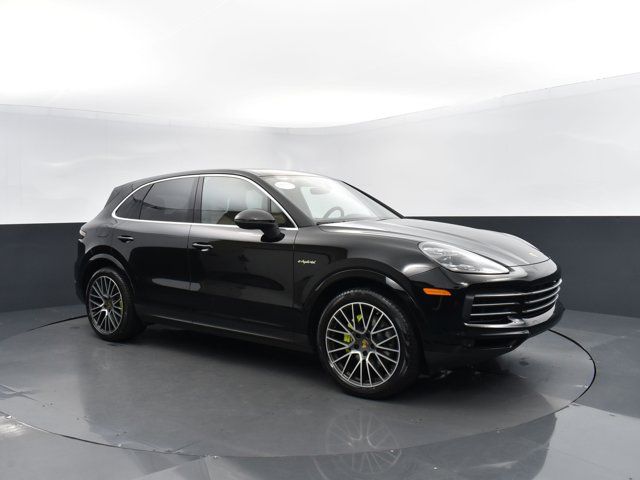 2021 Porsche Cayenne E-Hybrid Base