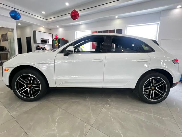 2021 Porsche Macan Base