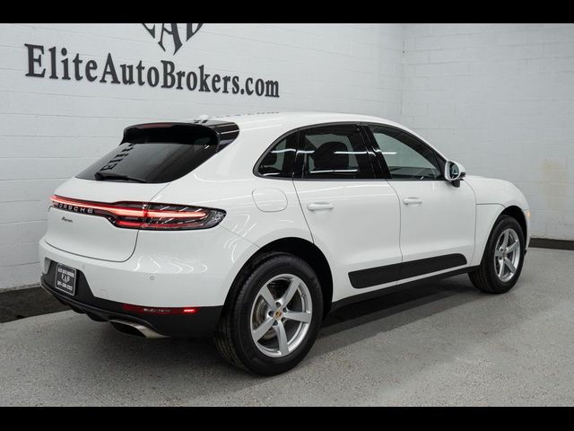 2021 Porsche Macan Base