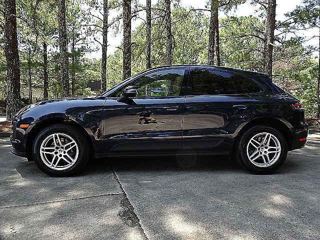 2021 Porsche Macan Base