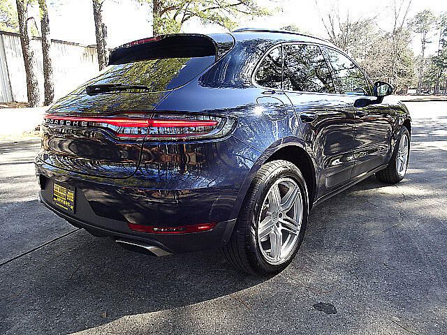 2021 Porsche Macan Base