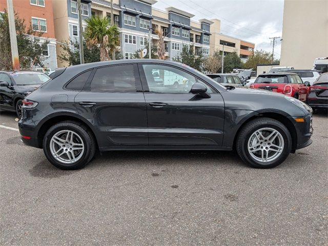 2021 Porsche Macan Base