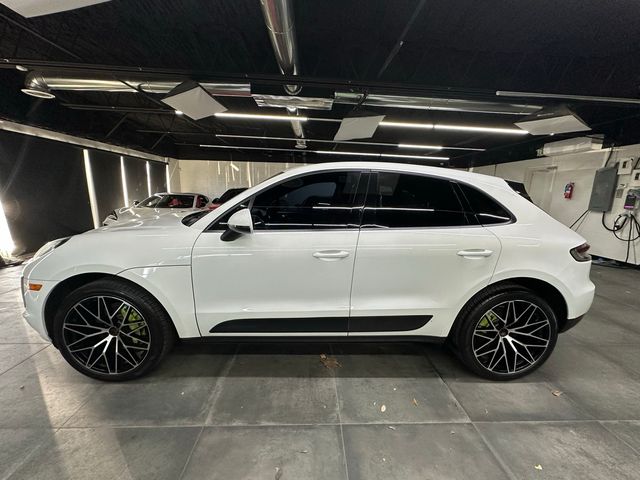 2021 Porsche Macan Base