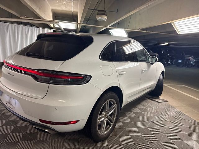 2021 Porsche Macan Base