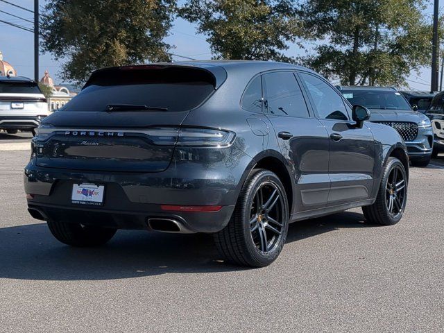 2021 Porsche Macan Base