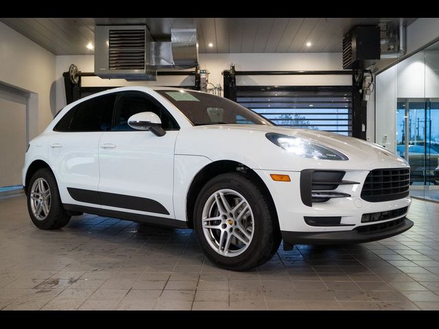 2021 Porsche Macan Base