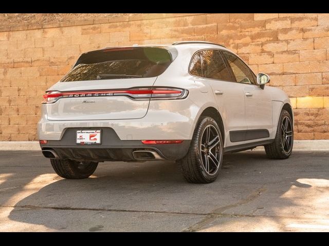 2021 Porsche Macan Base