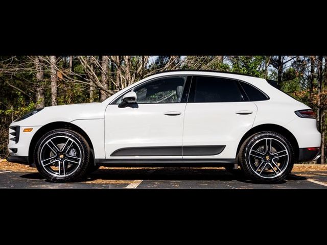 2021 Porsche Macan Base