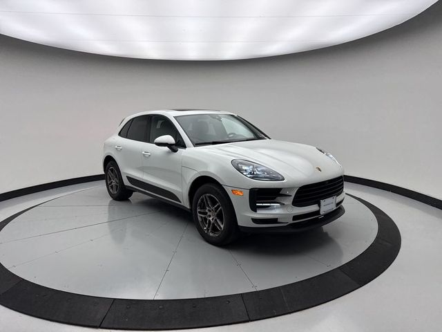 2021 Porsche Macan Base