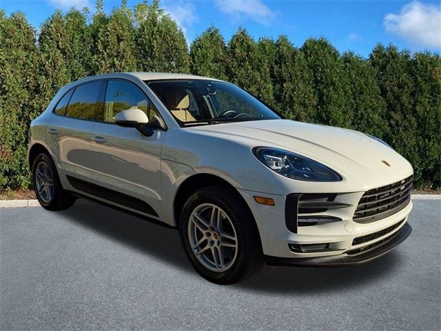 2021 Porsche Macan Base