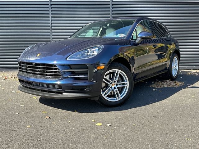 2021 Porsche Macan Base