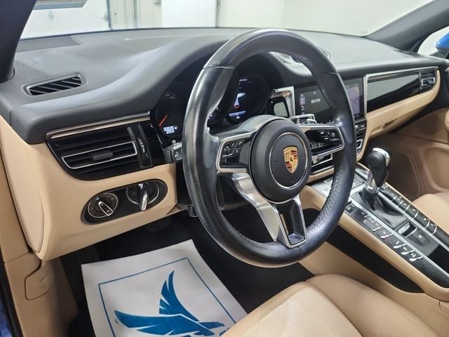 2021 Porsche Macan Base