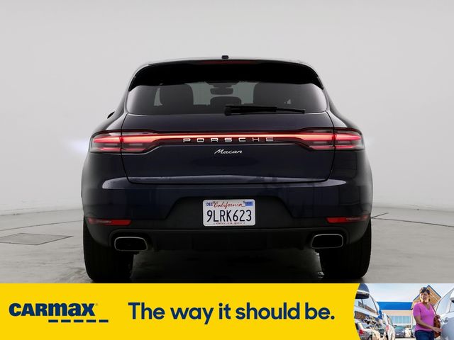 2021 Porsche Macan Base